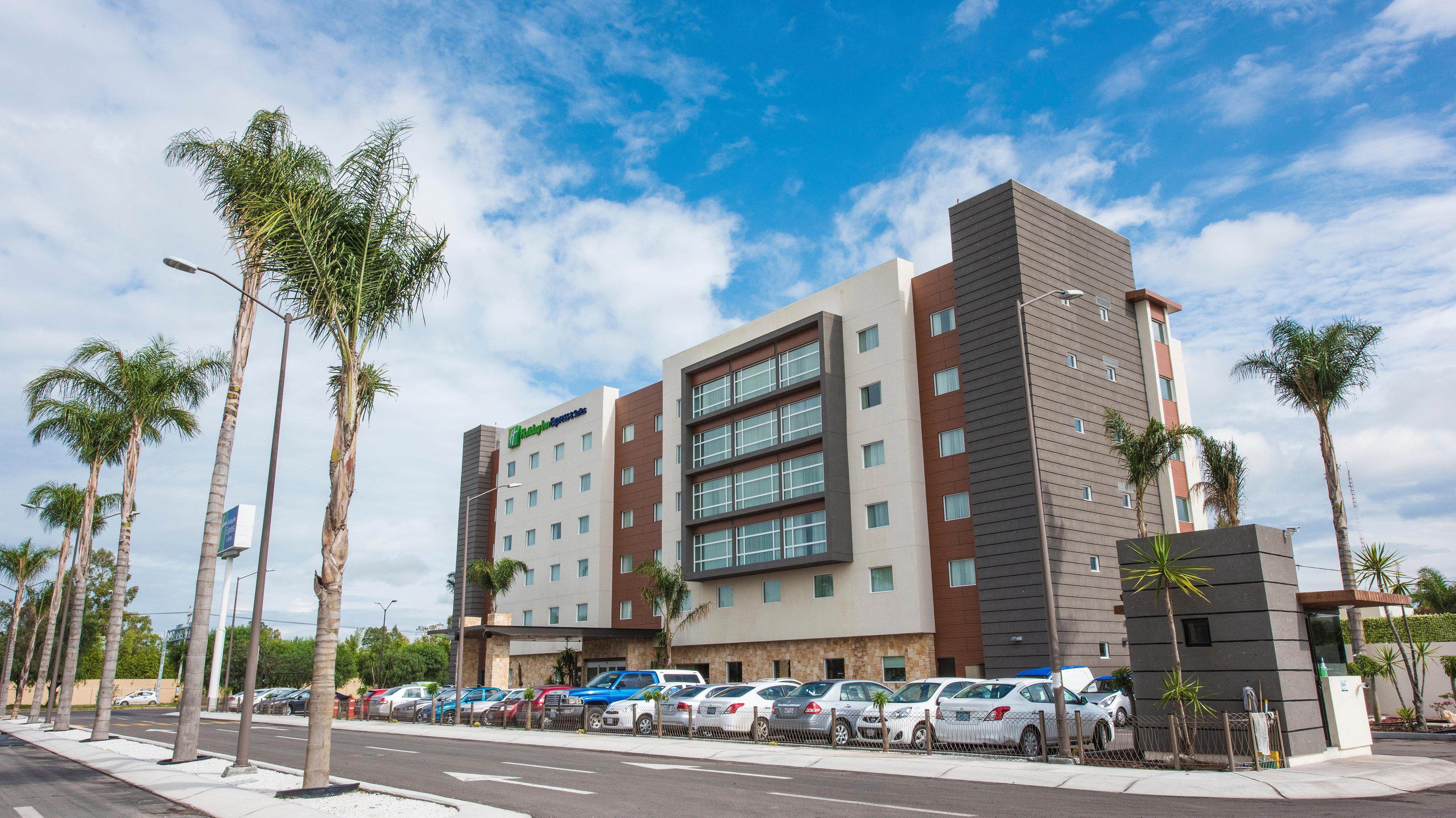 Holiday Inn Express And Suites Celaya By Ihg Екстериор снимка