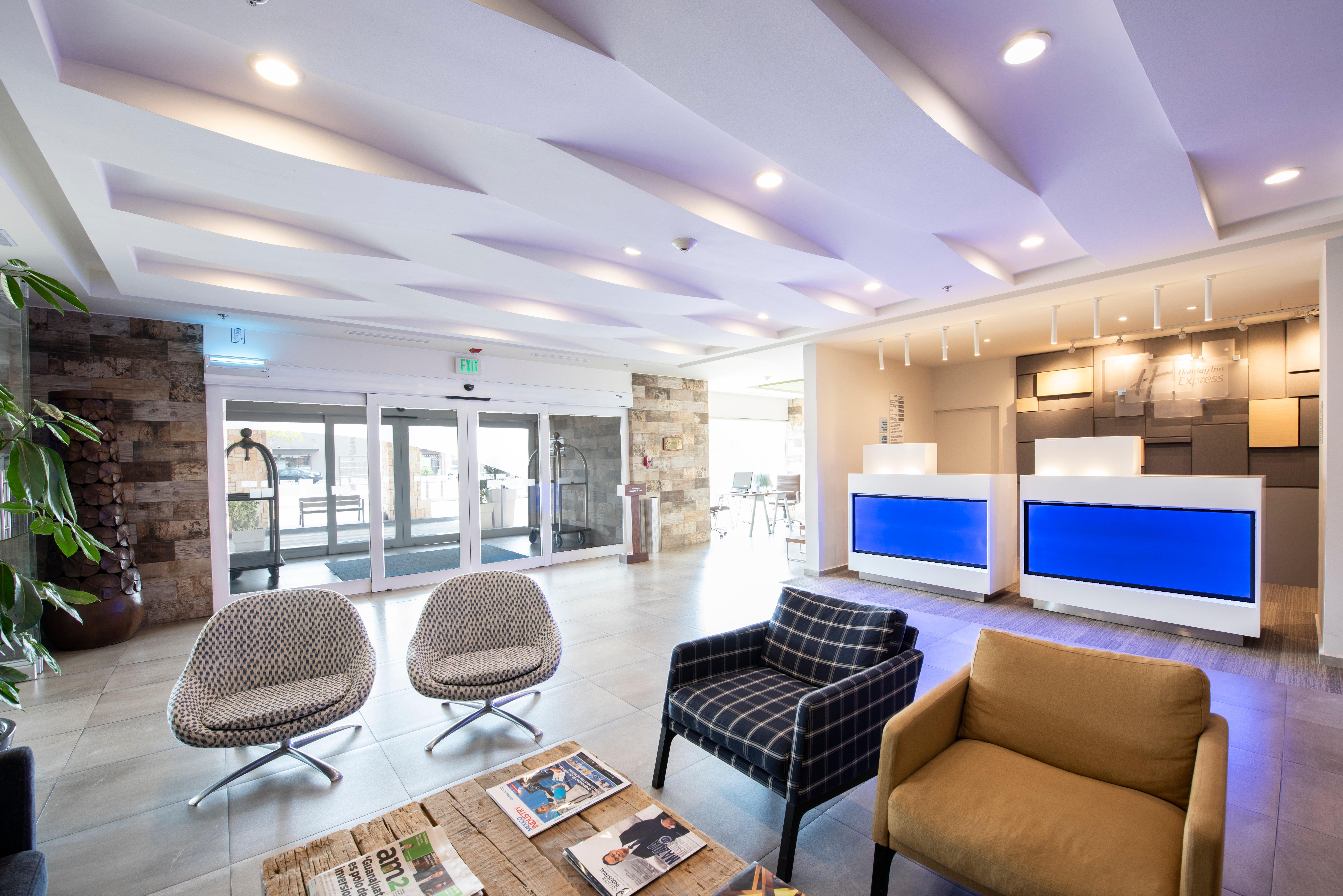 Holiday Inn Express And Suites Celaya By Ihg Екстериор снимка
